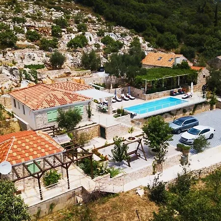 Family Friendly House With A Swimming Pool Orebic, Peljesac - 20612 度假居