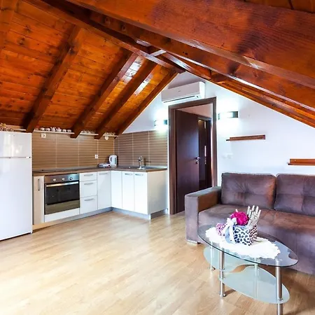 Hébergement de vacances Family Friendly House With A Swimming Pool Orebic, Peljesac - 20612 Orebić