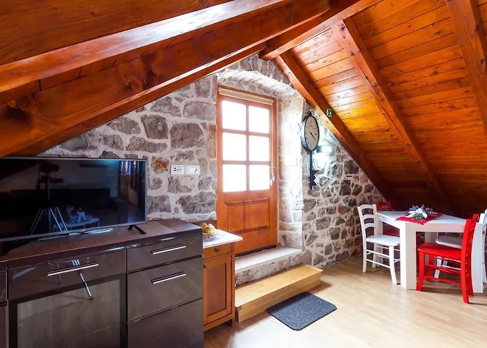 Family Friendly House With A Swimming Pool Orebic, Peljesac - 20612 度假居