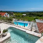 Nyaraló Family Friendly House With A Swimming Pool Orebic, Peljesac - 20612 Orebić