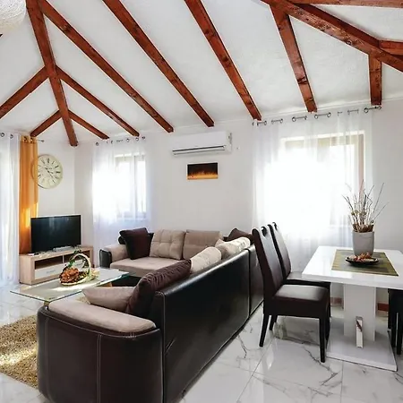 Family Friendly House With A Swimming Pool Orebic, Peljesac - 20612 Feriehus *
