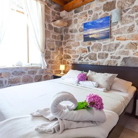 Сasa de vacaciones Family Friendly House With A Swimming Pool Orebic, Peljesac - 20612 *
